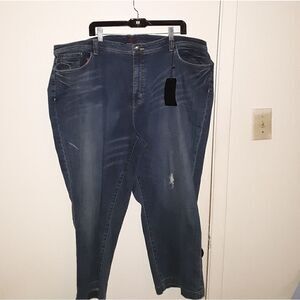 Venezia  Plus Size Cropped Jeans Size 26